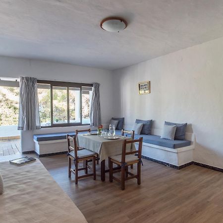 Apartamentos Pinomar Es Calo  Ngoại thất bức ảnh