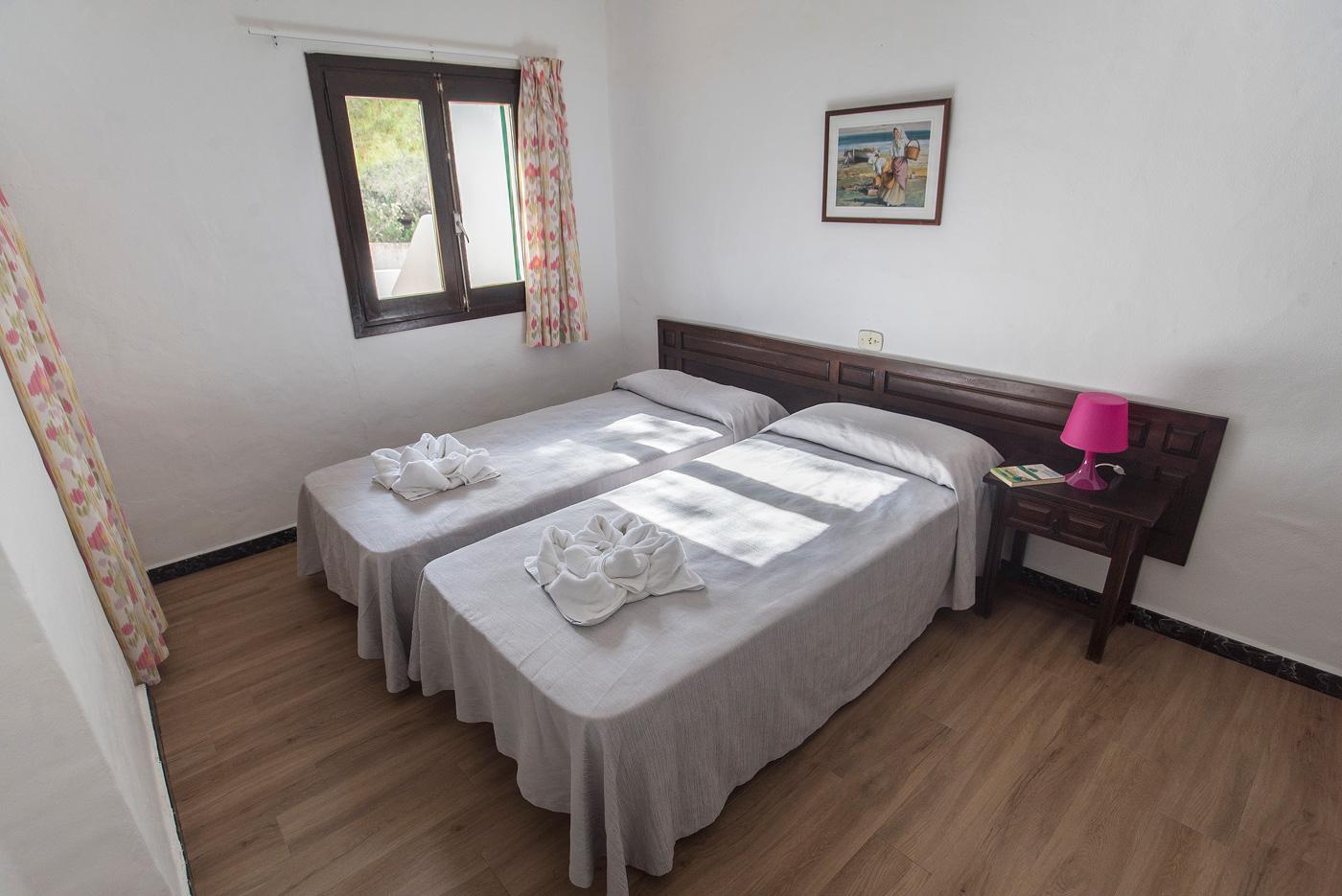 Apartamentos Pinomar Es Calo  Ngoại thất bức ảnh