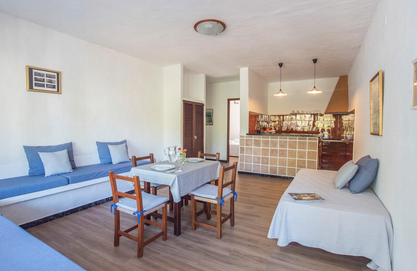 Apartamentos Pinomar Es Calo  Ngoại thất bức ảnh