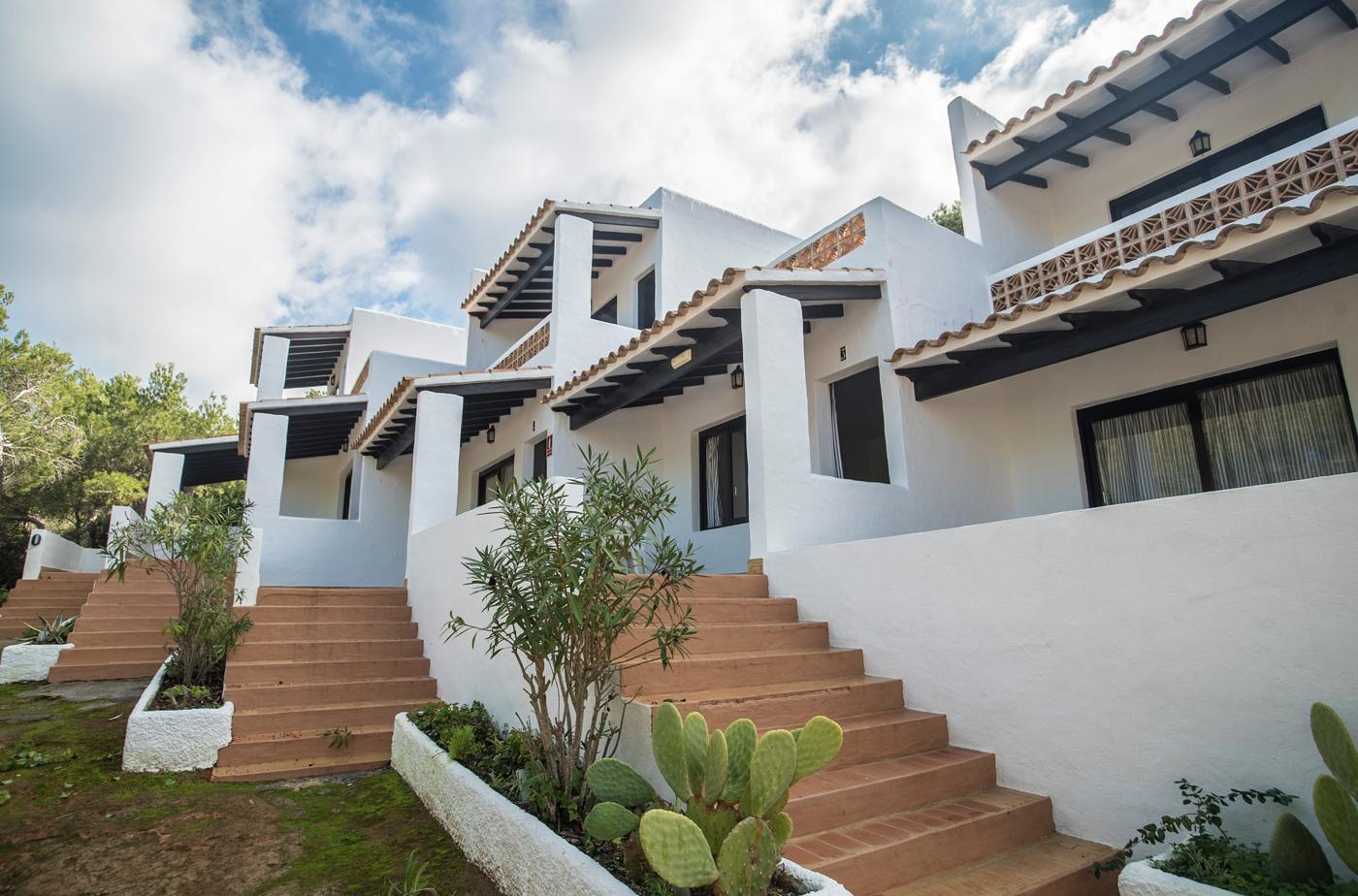 Apartamentos Pinomar Es Calo  Ngoại thất bức ảnh